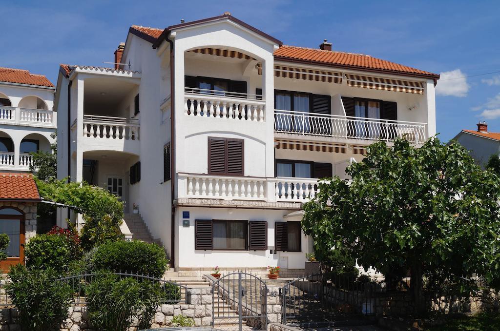 Apartments Lina Novi Vinodolski Dış mekan fotoğraf