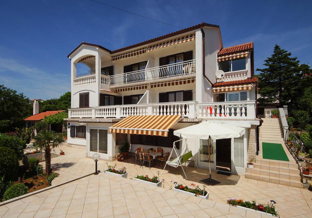 Apartments Lina Novi Vinodolski Dış mekan fotoğraf