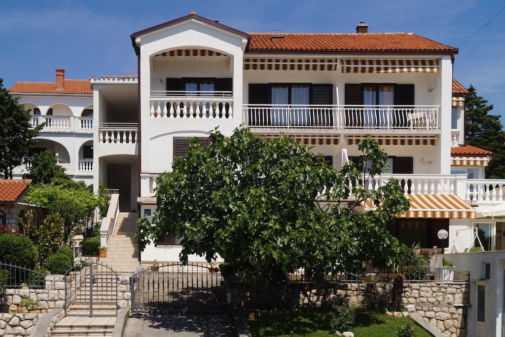 Apartments Lina Novi Vinodolski Dış mekan fotoğraf